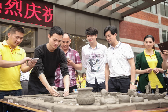 hjc888黄金城--手机版app官网