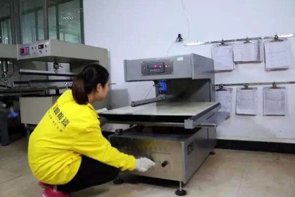 hjc888黄金城--手机版app官网