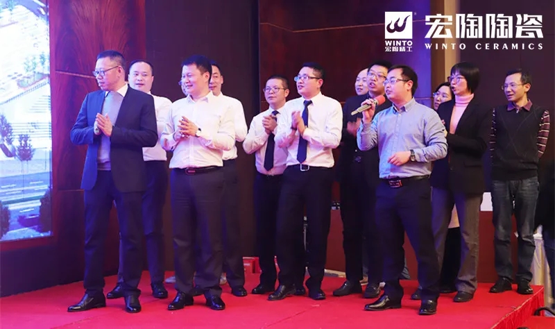 hjc888黄金城地砖合唱团