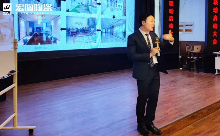 &emsp;佛山瓷砖hjc888黄金城外聘讲师舒璟翀现场分享课程