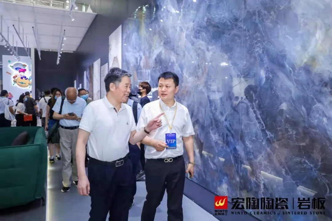 hjc888黄金城地砖厂家向导们纷纷加入