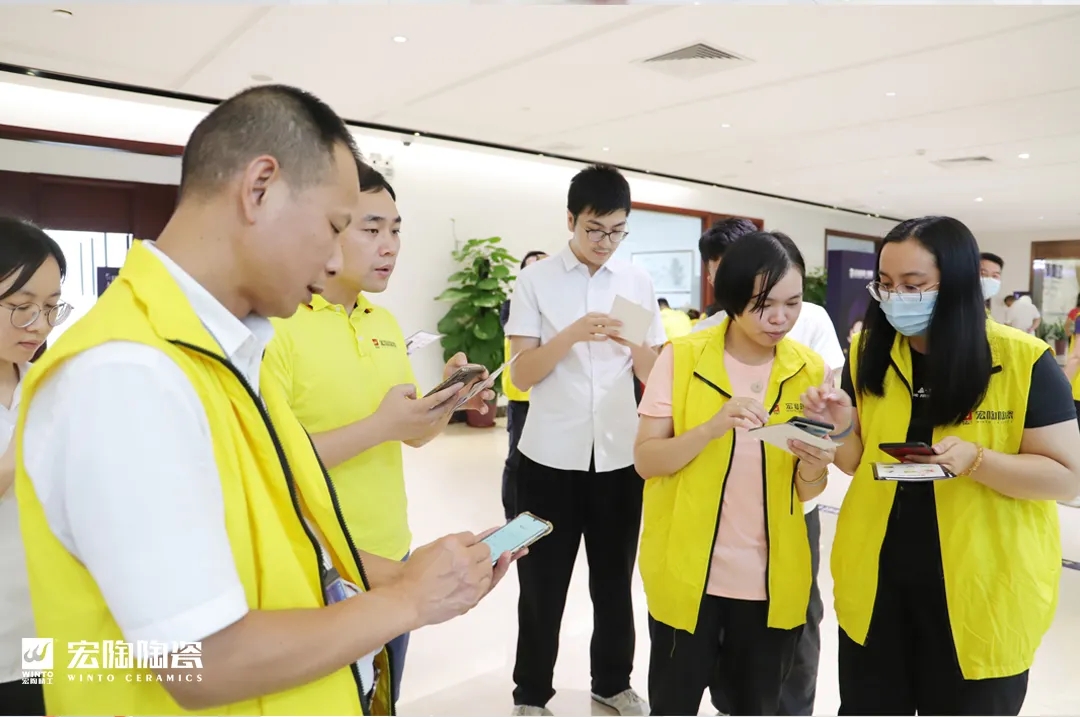 2021hjc888黄金城陶瓷中秋游园会现场图