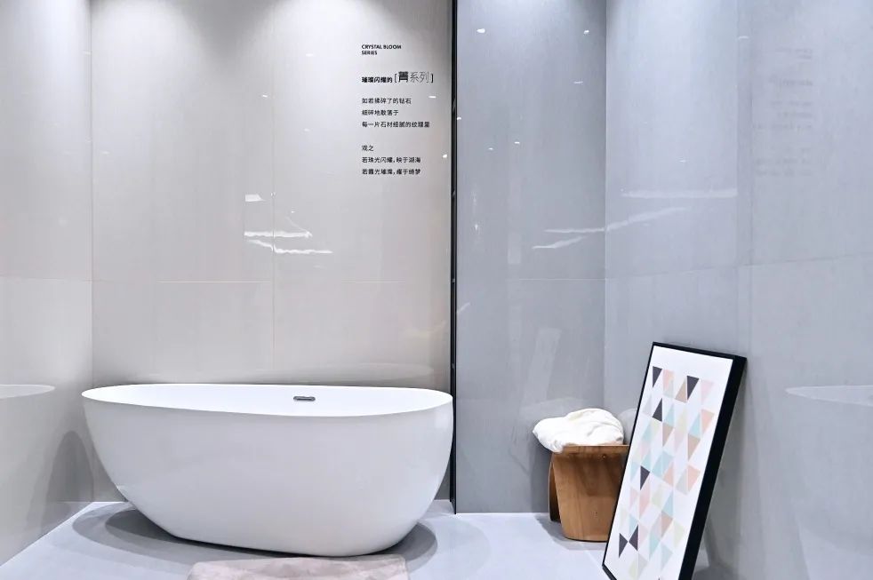 hjc888黄金城总部展厅2